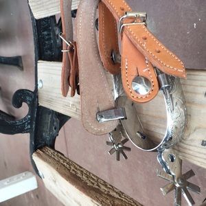 Spurs adult size high quality with leather straps